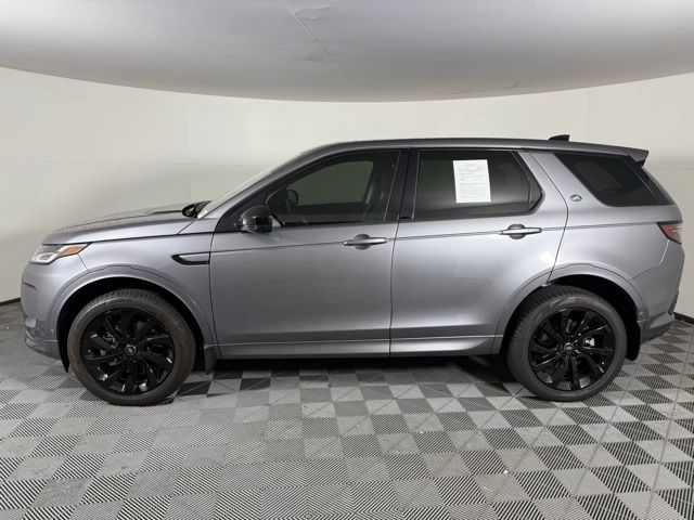 2025 Land Rover Discovery Sport S photo 4
