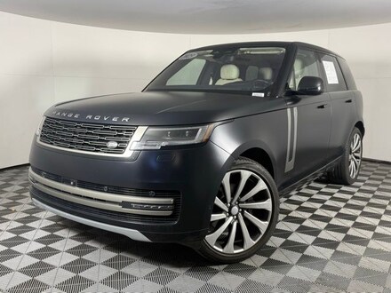 2023 Land Rover Range Rover SE SUV
