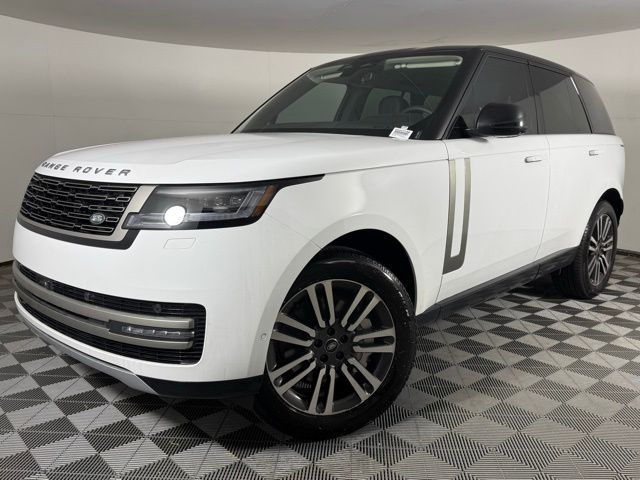2025 Land Rover Range Rover 4.4 SE SWB's photo