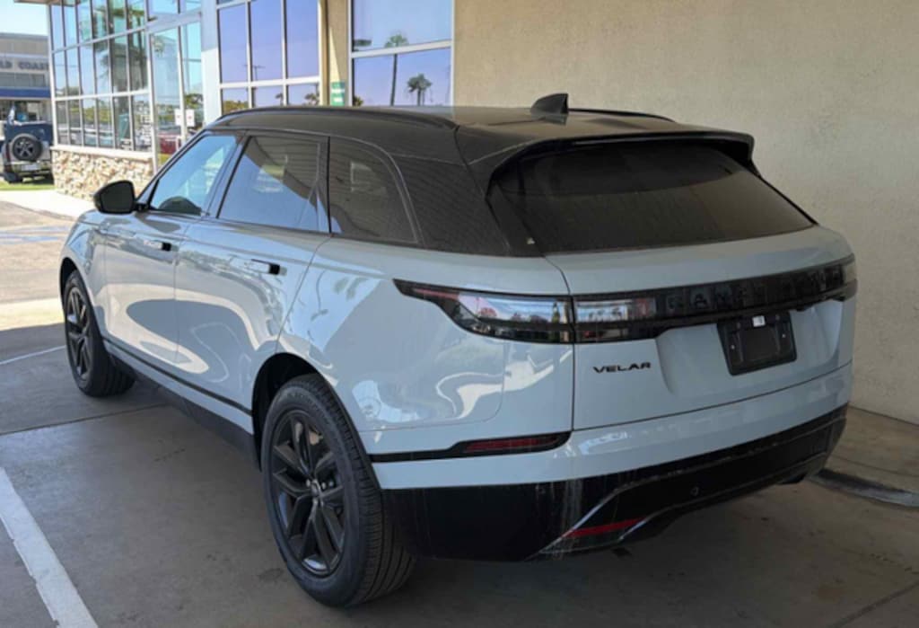 Used 2025 Land Rover Range Rover Velar Dynamic SE SUV