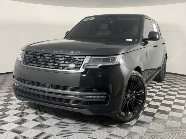 2025 Land Rover Range Rover SE