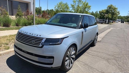 2024 Land Rover Range Rover SV Long Wheel Base