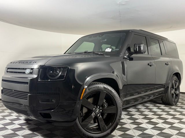 2025 Land Rover Defender V8's photo