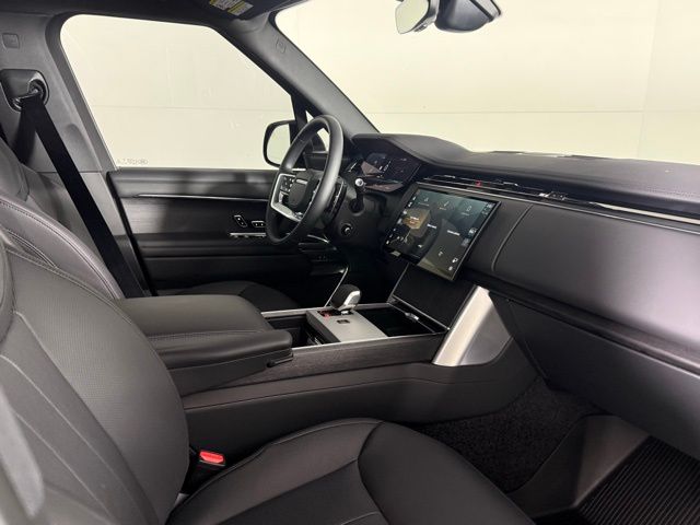 2025 Land Rover Range Rover SE - Photo 33