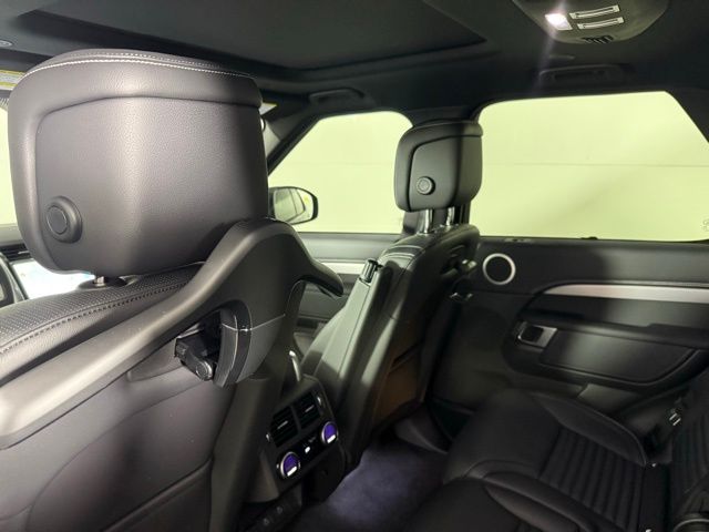 2026 Land Rover Discovery Gemini Edition - Photo 24