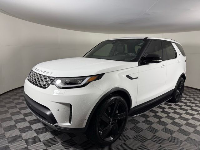 2025 Land Rover Discovery S photo 2