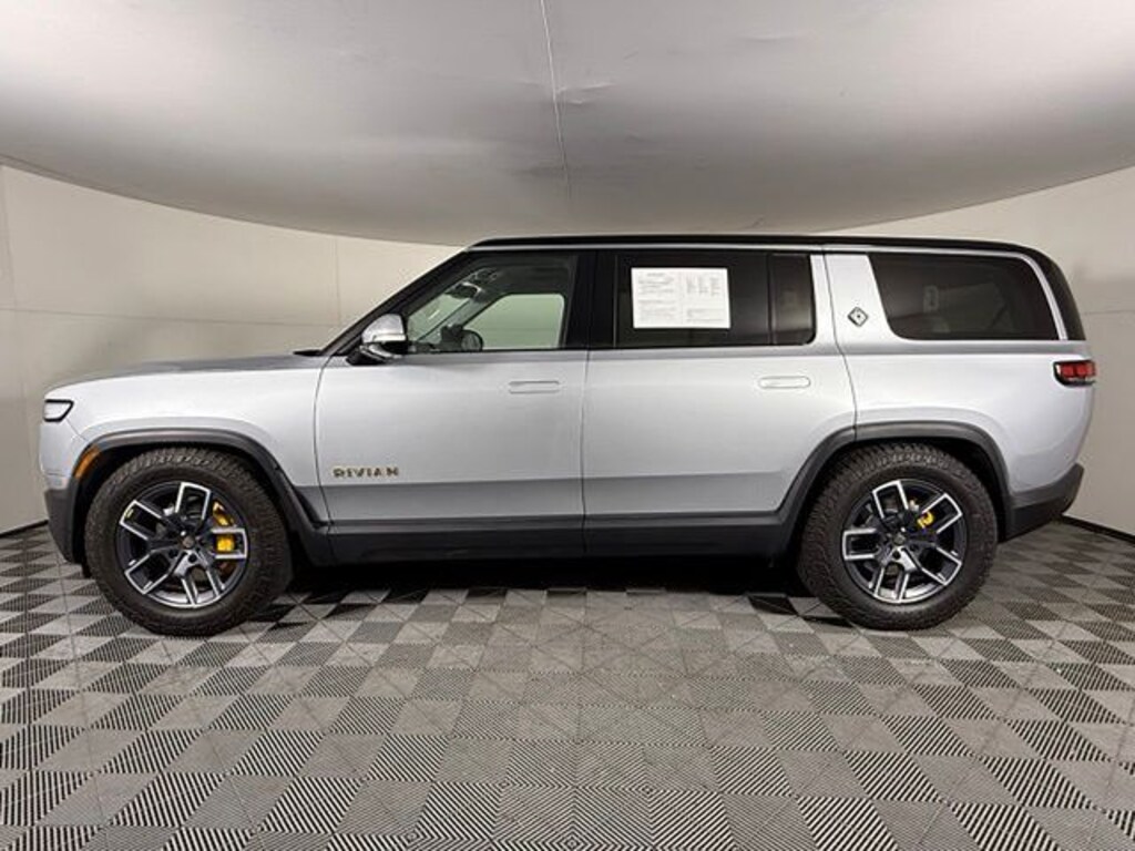 Used 2023 Rivian R1S Adventure SUV
