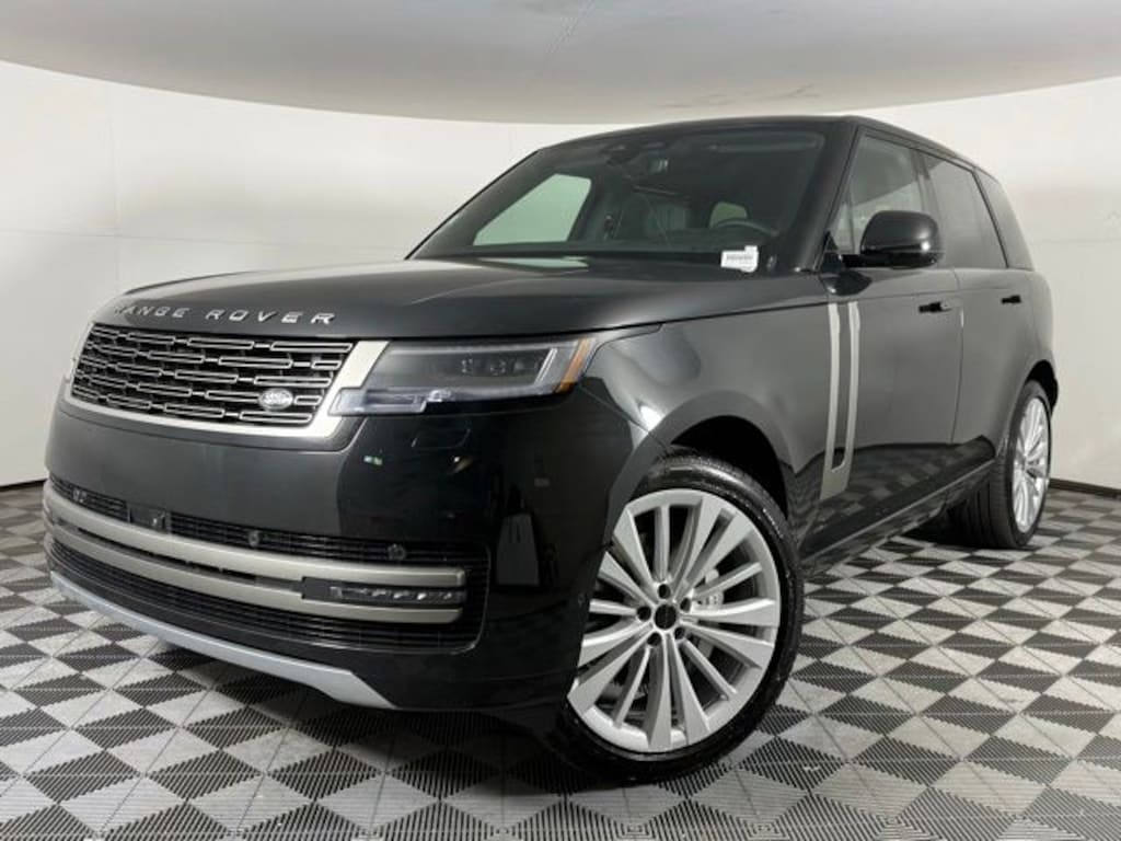 New 2026 Land Rover Range Rover SE SUV