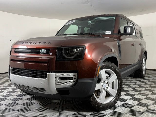 2025 Land Rover Defender 130 S P300's photo
