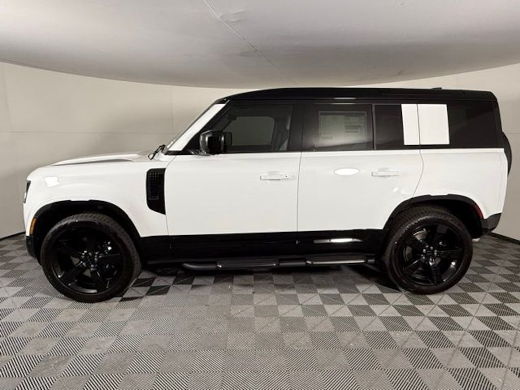 New 2026 Land Rover Defender 110 XV8 525PS SUV