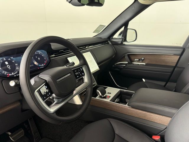 2025 Land Rover Range Rover SE - Photo 6