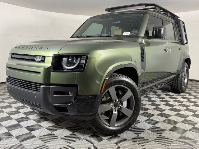 2026 Land Rover Defender 110 X-Dynamic SE P400's photo