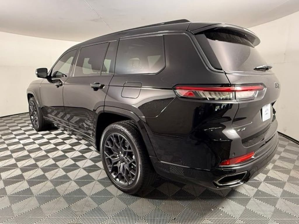 Used 2025 Jeep Grand Cherokee L Summit SUV