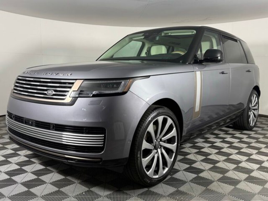 New 2026 Land Rover Range Rover SV Signature Suite SUV