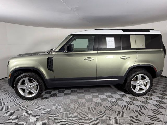 2020 Land Rover Defender 110 SE photo 4