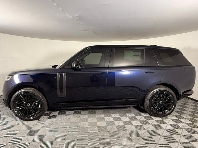 2025 Land Rover Range Rover Autobiography photo 3