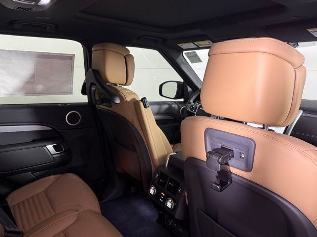 2026 Land Rover Discovery Gemini Edition - Photo 32