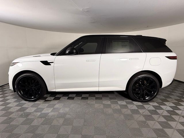 New 2027 Land Rover Range Rover Sport Dynamic SE SUV