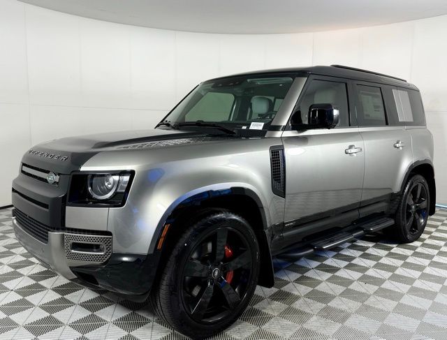 2025 Land Rover Defender X photo 2
