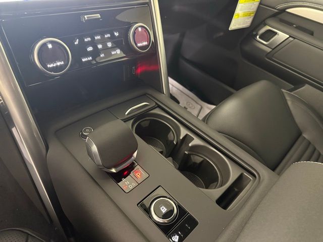 2026 Land Rover Discovery Gemini Edition - Photo 21