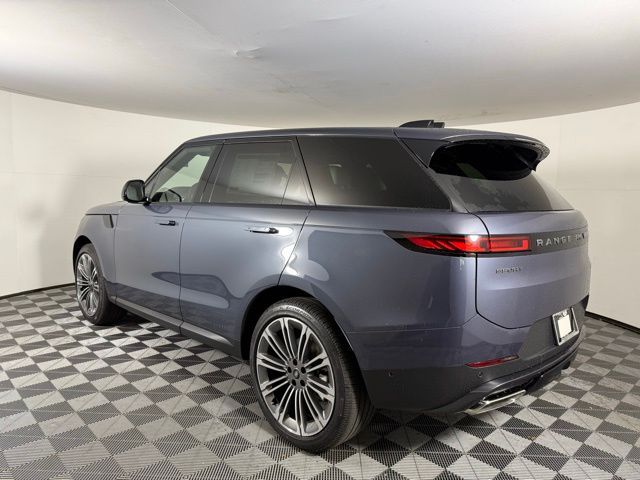 2025 Land Rover Range Rover Sport SE photo 4