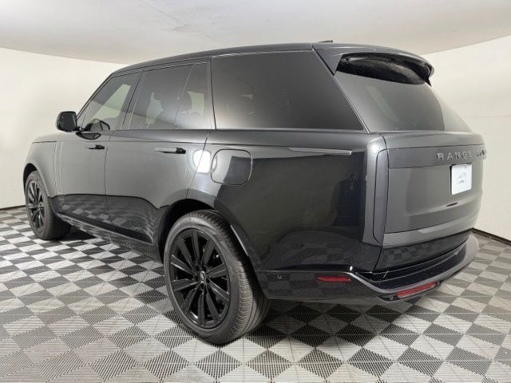 Used 2025 Land Rover Range Rover Plug-In Hybrid SE SUV