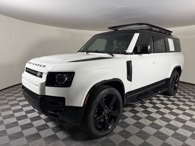2025 Land Rover Defender X-Dynamic SE photo 2