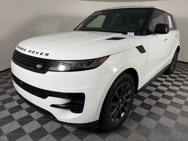 2024 Land Rover Range Rover Sport SE photo 3