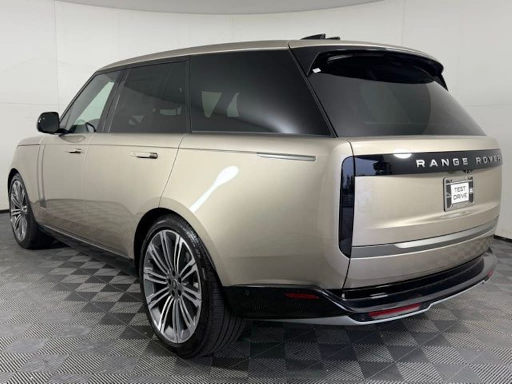 New 2025 Land Rover Range Rover SE SUV