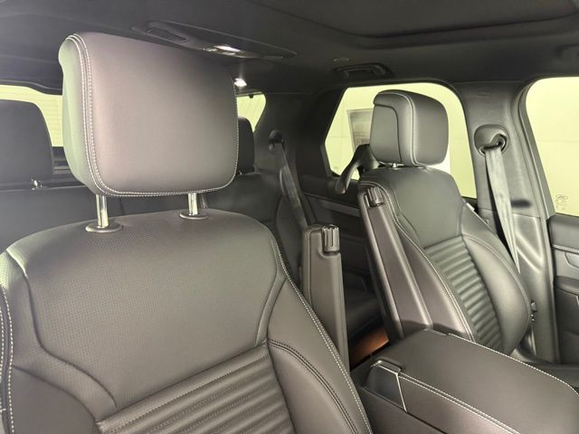 2026 Land Rover Discovery Gemini Edition - Photo 31