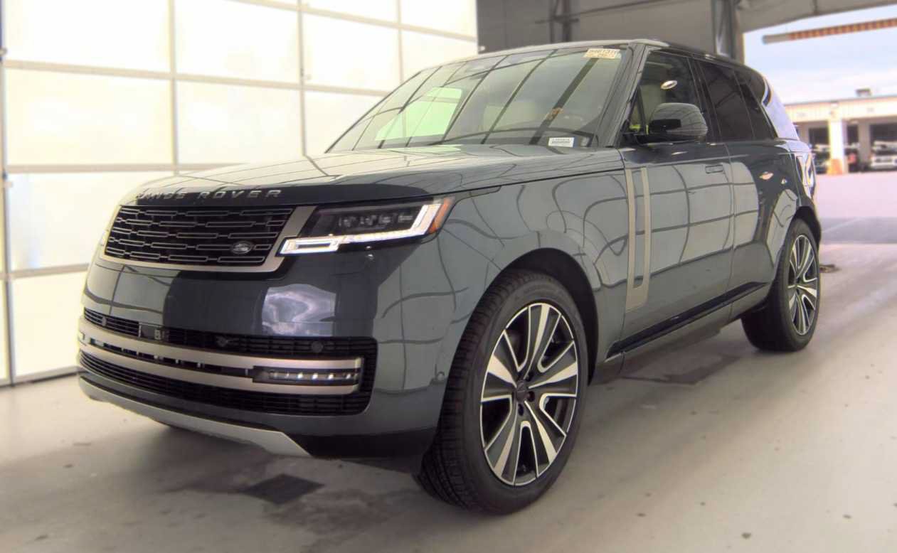 Used 2026 Land Rover Range Rover SE SUV