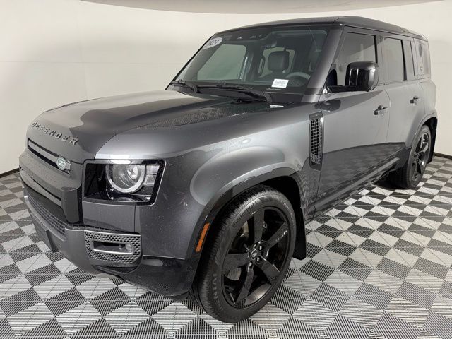 2023 Land Rover Defender 110 Carpathian Edition photo 3