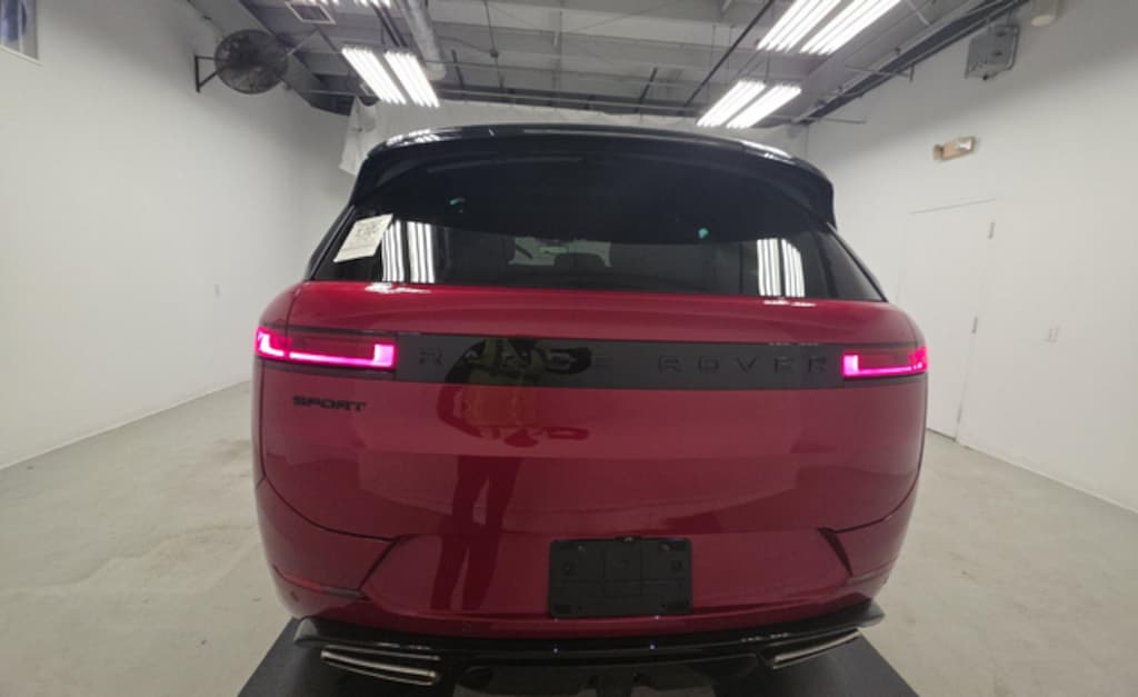 Used 2024 Land Rover Range Rover Sport Dynamic SE SUV