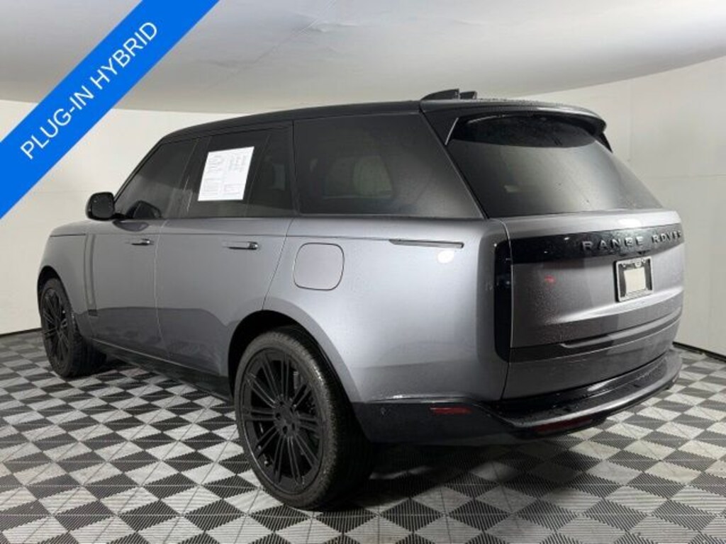 Used 2026 Land Rover Range Rover Plug-In Hybrid SE SUV