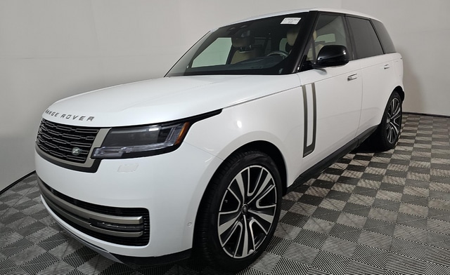2025 Land Rover Range Rover 3.0 PHEV Autobiography's photo