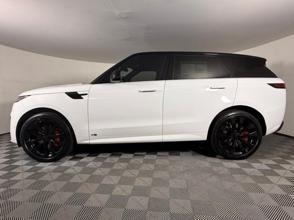 New 2026 Land Rover Range Rover Sport Dynamic SE 530PS