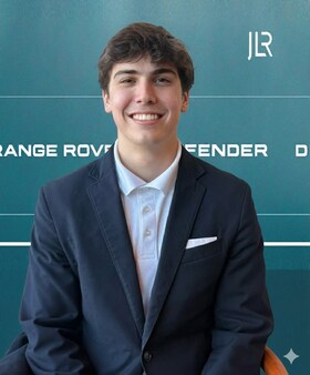 Staff member RJ Oquendo from ID_877c37