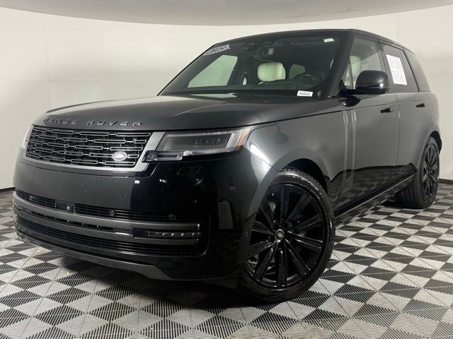 2025 Land Rover Range Rover 3.0 PHEV Autobiography's photo