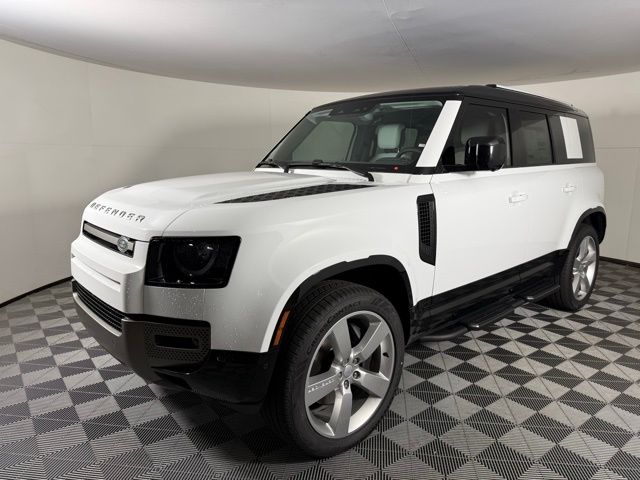 2025 Land Rover Defender X-Dynamic SE photo 2