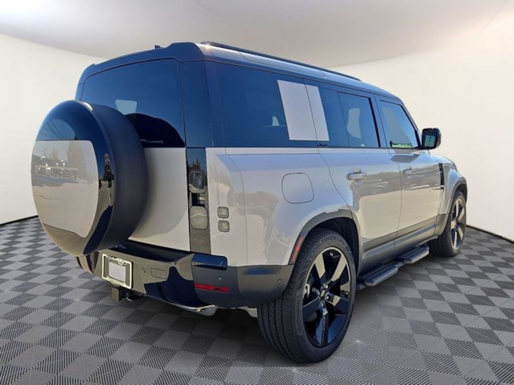 New 2026 Land Rover Defender 110 S 300PS SUV