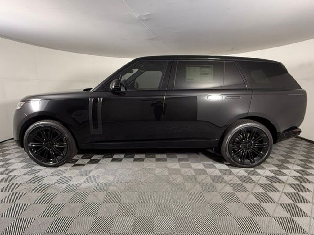 New 2026 Land Rover Range Rover SE 7 Seats SUV