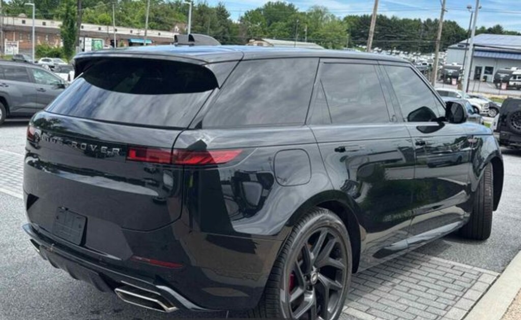 Used 2025 Land Rover Range Rover Sport Plug-in Hybrid Dynamic SE SUV