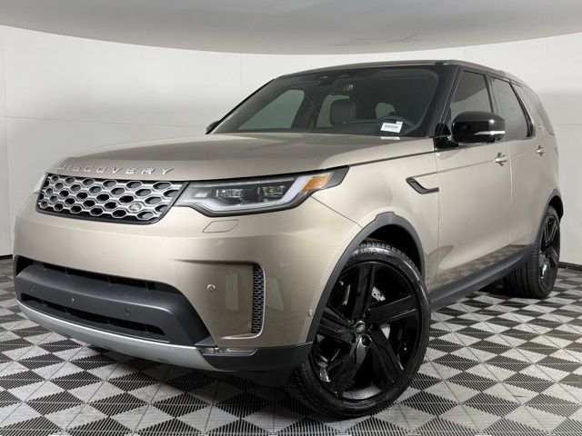 2026 Land Rover Discovery P300 S's photo