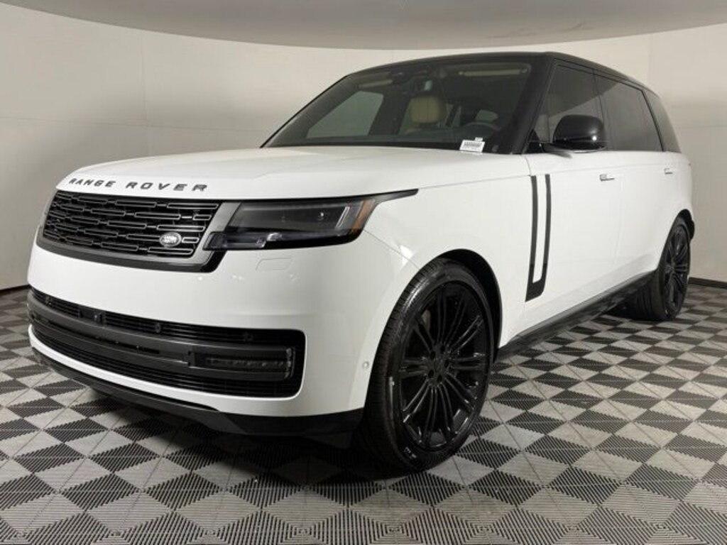 New 2026 Land Rover Range Rover SE LWB 7-Seats / V8 Long Wheel Base