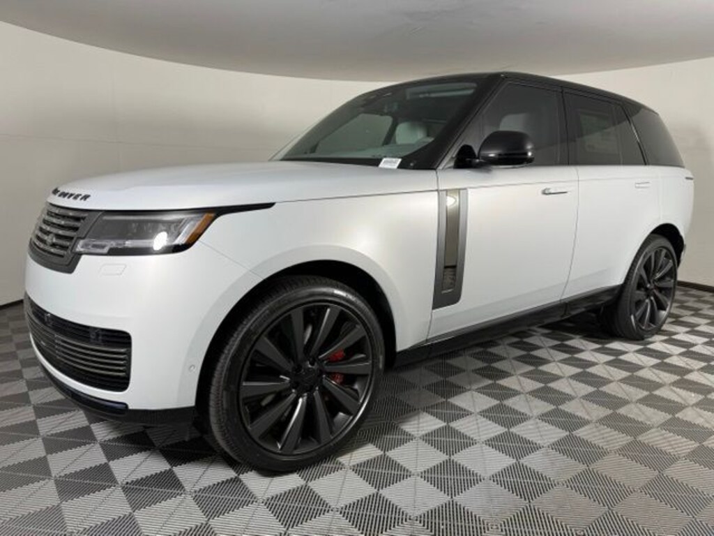 New 2026 Land Rover Range Rover SV Signature Suite SUV