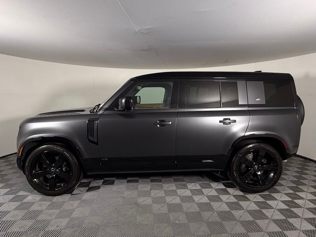 2024 Land Rover Defender 110 Carpathian Edition photo 4
