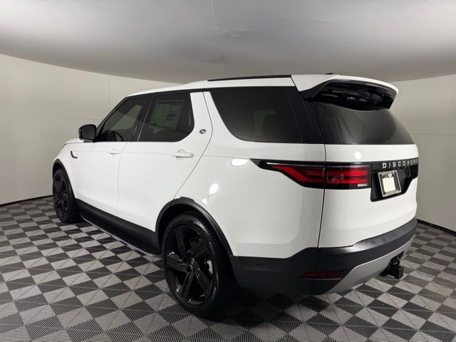 2025 Land Rover Discovery S photo 4
