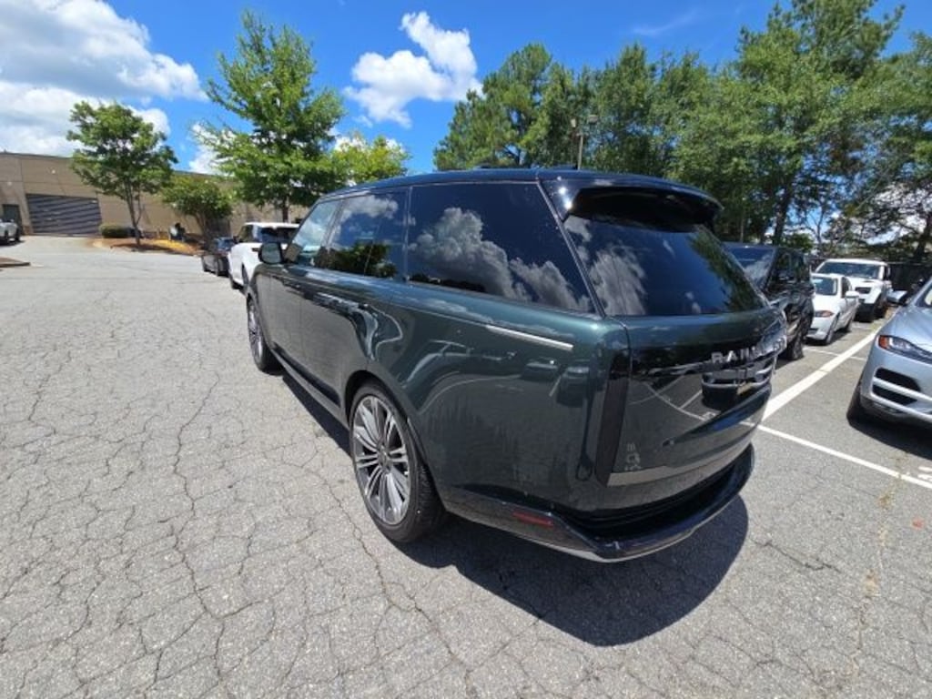 Used 2025 Land Rover Range Rover SE SUV