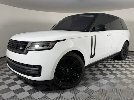 2023 Land Rover Range Rover SE Long Wheel Base