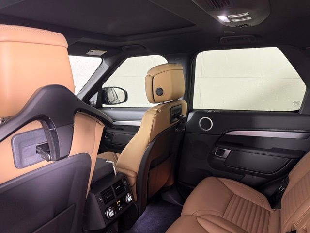 2026 Land Rover Discovery Gemini Edition - Photo 25